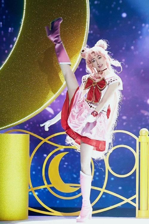 王牌对王牌关晓彤绝美造型(王牌对王牌张天爱关晓彤cos美战士)(3)