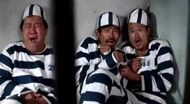 洪金宝祭拜林正英(在林正英葬礼上)(3)