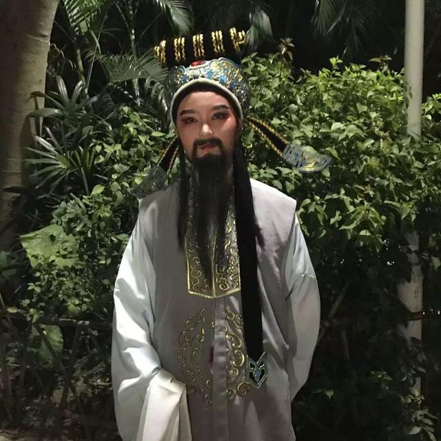 1997沪港越剧义演宗师齐聚舞台（深圳青越越剧团携骨子老戏碧玉簪）(6)