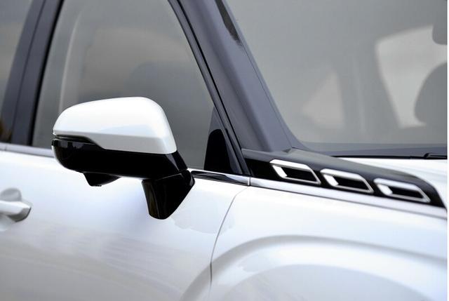 本田空间大性价比高的车(都说这车空间大配置高真本田)(2)