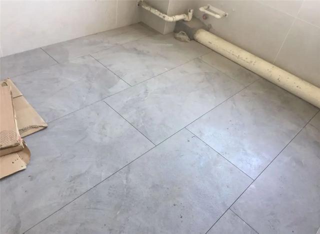 瓦工专门分贴瓷砖和不贴的吗（最好和瓦工确认好这7件事儿）(2)