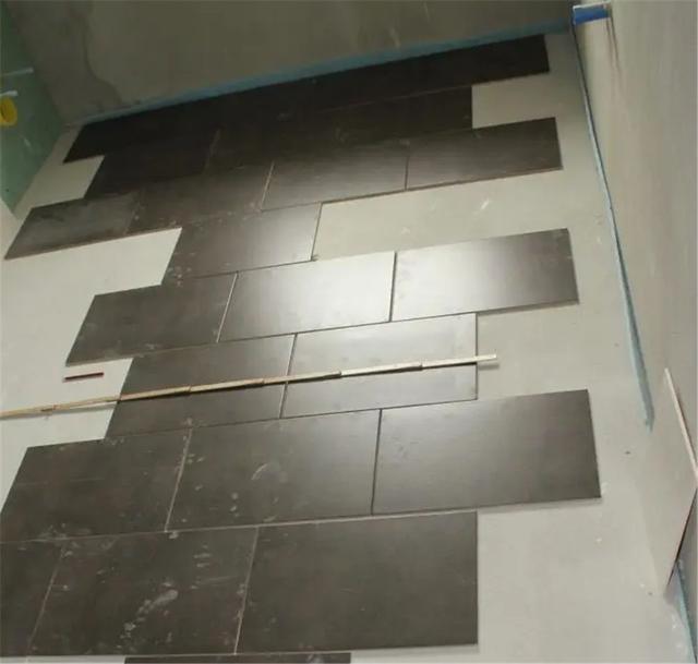 瓦工专门分贴瓷砖和不贴的吗（最好和瓦工确认好这7件事儿）(3)