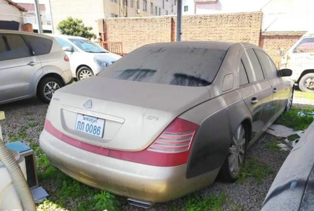 老款迈巴赫57s（仅29w的08年迈巴赫57S搭载6.0L发动机）(2)