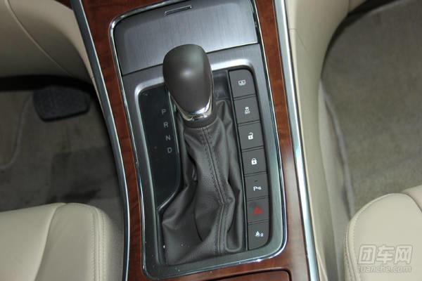荣威950后驱还是前驱（双离合器变速箱全新荣威950静态体验）(18)