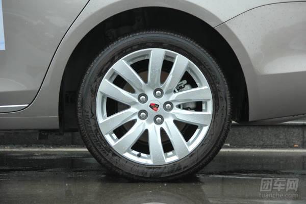 荣威950后驱还是前驱（双离合器变速箱全新荣威950静态体验）(5)