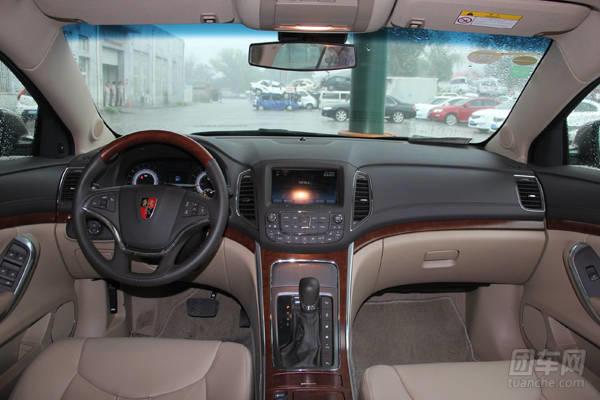 荣威950后驱还是前驱（双离合器变速箱全新荣威950静态体验）(7)