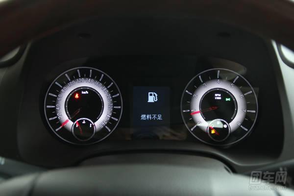 荣威950后驱还是前驱（双离合器变速箱全新荣威950静态体验）(9)