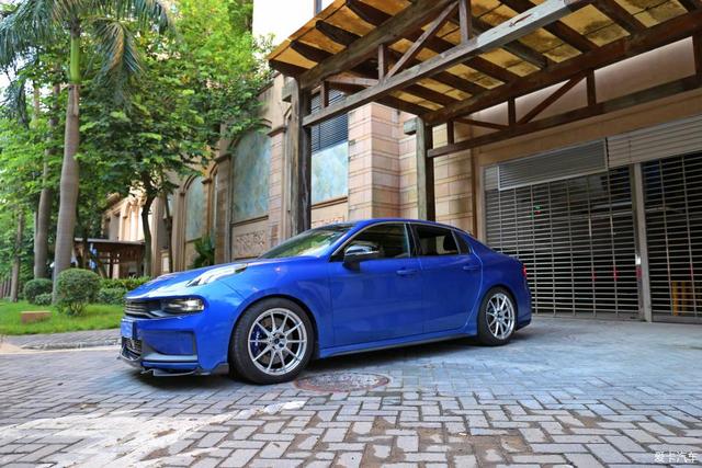 领克03+改装黑武士静态（外观帅操控好骚蓝色改装领克03）(1)