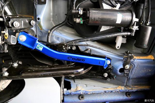 领克03+改装黑武士静态（外观帅操控好骚蓝色改装领克03）(16)