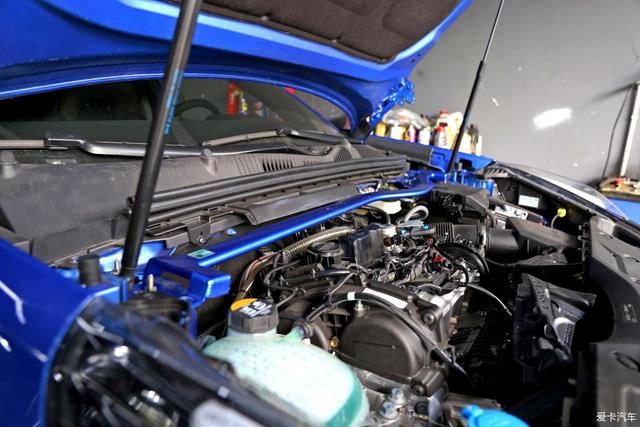 领克03+改装黑武士静态（外观帅操控好骚蓝色改装领克03）(23)