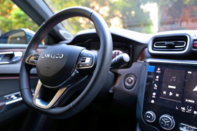 领克03+改装黑武士静态（外观帅操控好骚蓝色改装领克03）(39)