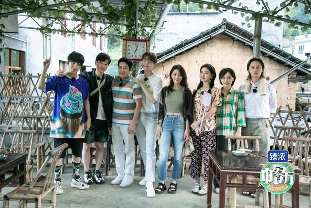 蔡国庆和大张伟合作（大张伟加盟中餐厅6贡献）(1)