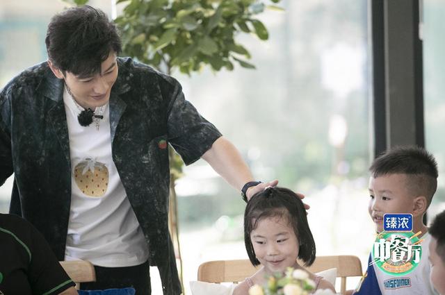 蔡国庆和大张伟合作（大张伟加盟中餐厅6贡献）(3)