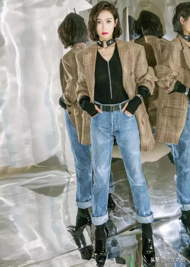 红棕色格纹西装外套怎么搭（还在穿老气的风衣）(21)