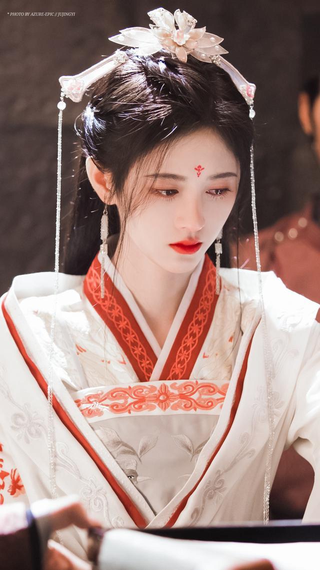 鞠婧祎的古装扮相太美太仙（鞠婧祎十部古装34个造型）(22)