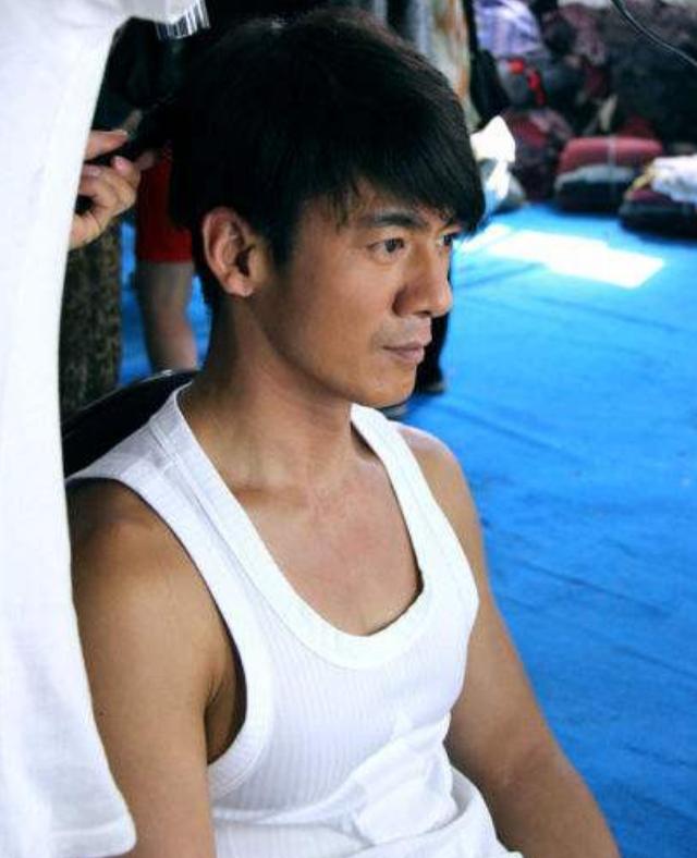 任天野自曝家庭不和睦（苦命硬汉任天野）(9)