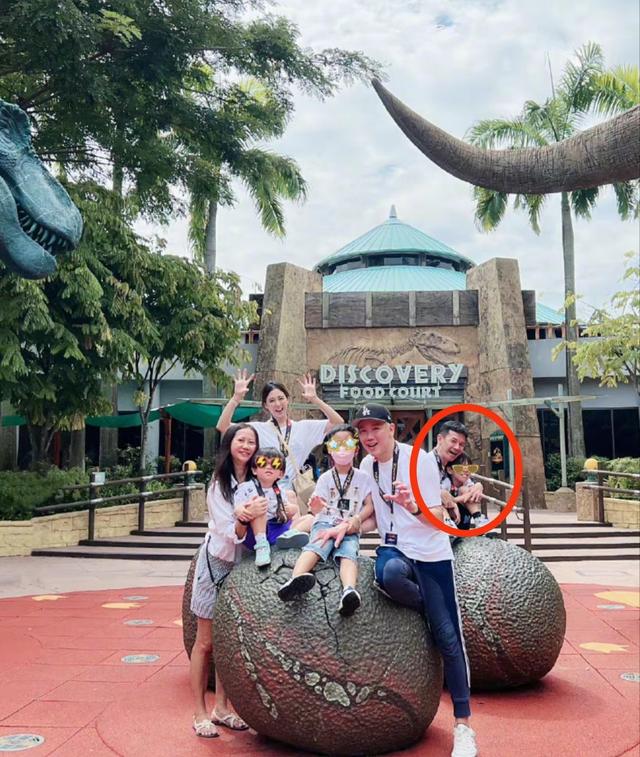 陶喆和三个女儿(陶喆抱儿子合照)(5)