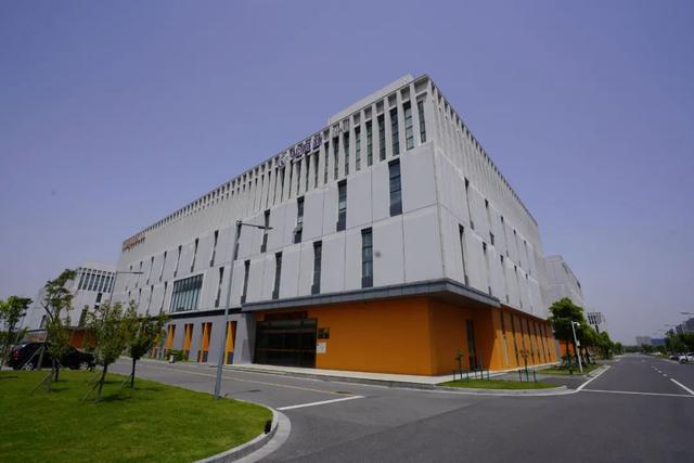 绿色智能发展者(高端智能绿色)(1)