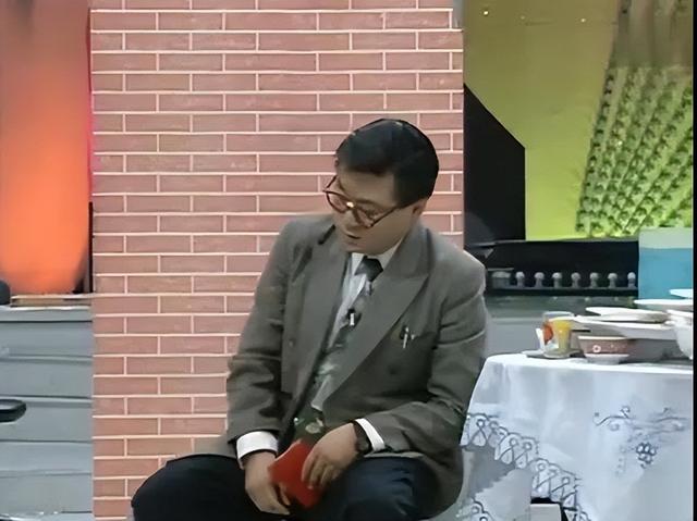 范伟为啥离开赵本山(离开赵本山17年后)(15)