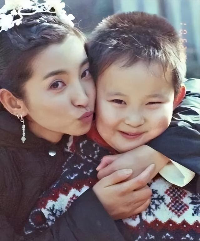 董子健富二代(京圈太子董子健)(16)