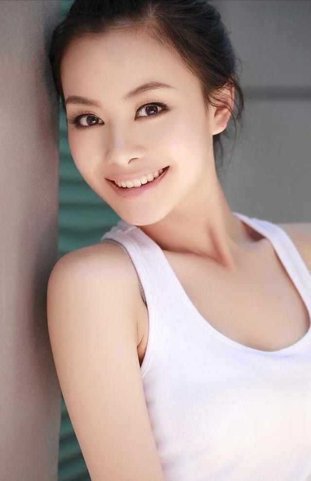 一个千古才女的一生（十位气质才女你最喜欢谁）(6)