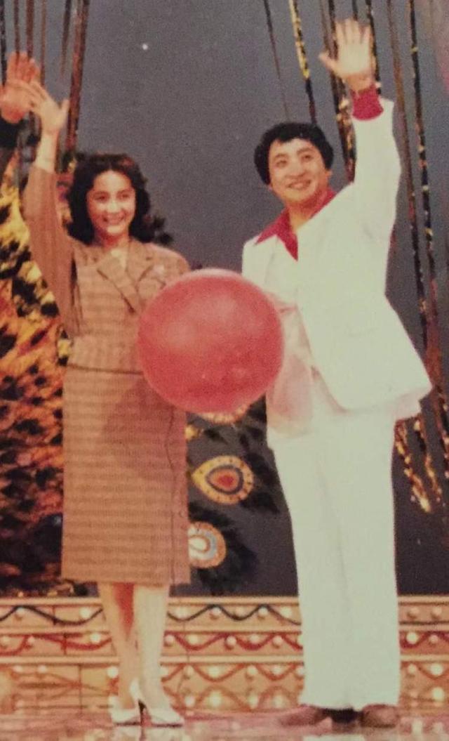 繁漪与周萍相差多少岁（1983-2023春晚四十年我来陪您想当年）(12)