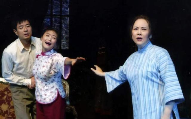 繁漪与周萍相差多少岁（1983-2023春晚四十年我来陪您想当年）(14)