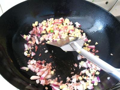 焦糖鳗鱼饭怎么做（美妈的DIY比萨八宝饭）(13)