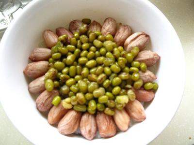 焦糖鳗鱼饭怎么做（美妈的DIY比萨八宝饭）(19)