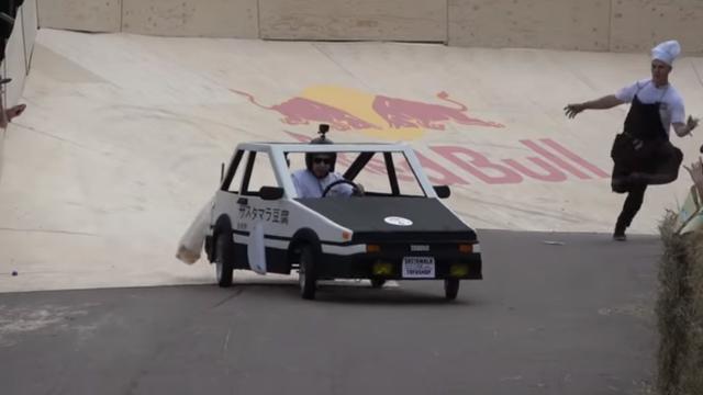 真人秋名山车神搞笑（网友吐槽外国举办）(2)