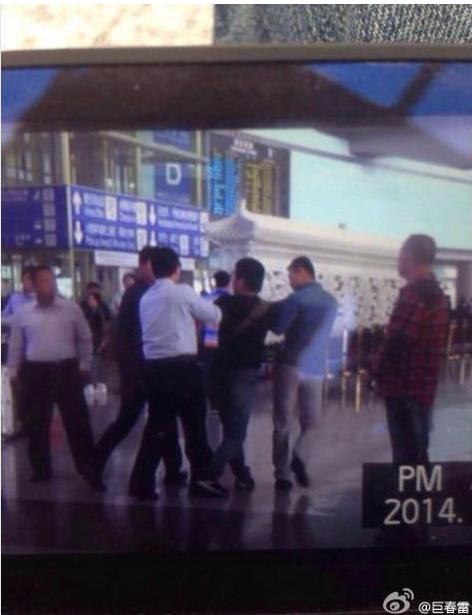 窦唯合照（卓伟也曾怂过窦唯烧他的车）(22)