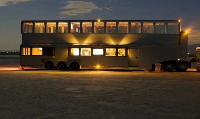 公认十大最好房车（史上最大房车111平方重30吨）(11)