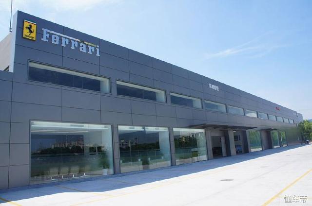 为什么有人不能开豪车（普通人进豪车店销售会有什么反应）(3)