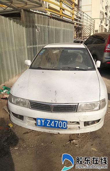 长期停放僵尸车哪个部门处理（毓璜顶东风里小区内的僵尸车无人管理）(2)