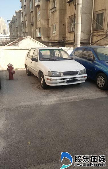 长期停放僵尸车哪个部门处理（毓璜顶东风里小区内的僵尸车无人管理）(3)