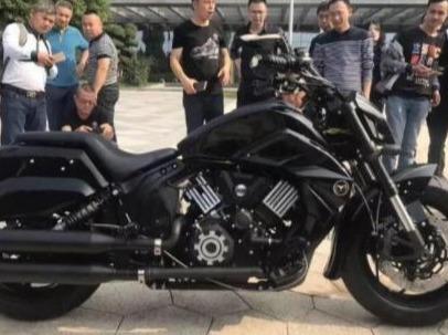 4缸颜值高省油巡航车（这款进口巡航车外观复古）(1)