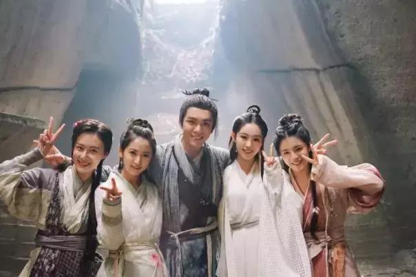 倚天屠龙记17位主演现状（是新版倚天屠龙记太差）(41)