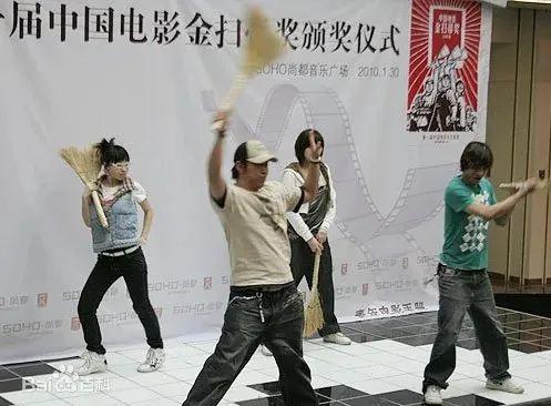 演员道德败坏令人发指（知名艺人爆粗开炮）(14)