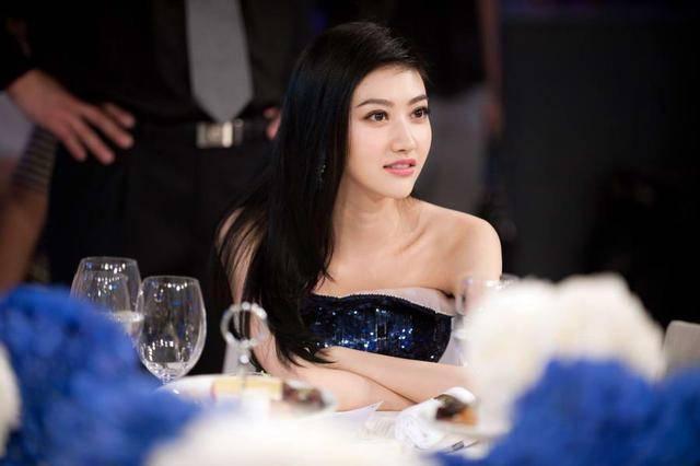 景甜为什么老能演大片（景甜为什么她可以出演环太平洋）(2)