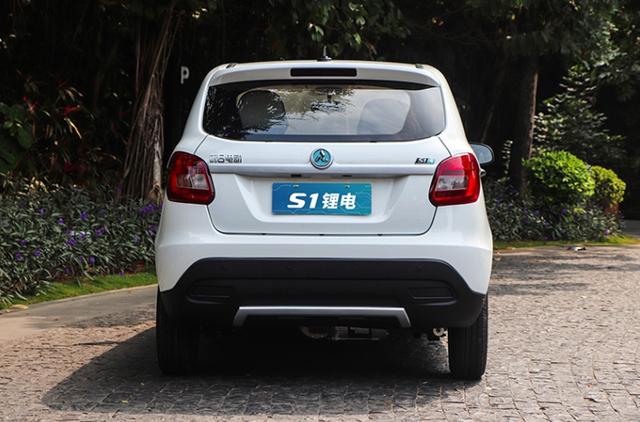 老年代步车到底怎么能上路（适合老年人使用的3款电动代步车）(8)