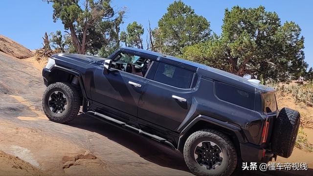 最便宜日系suv豪华版车自动挡新车(新车海外售价约58万起)(33)