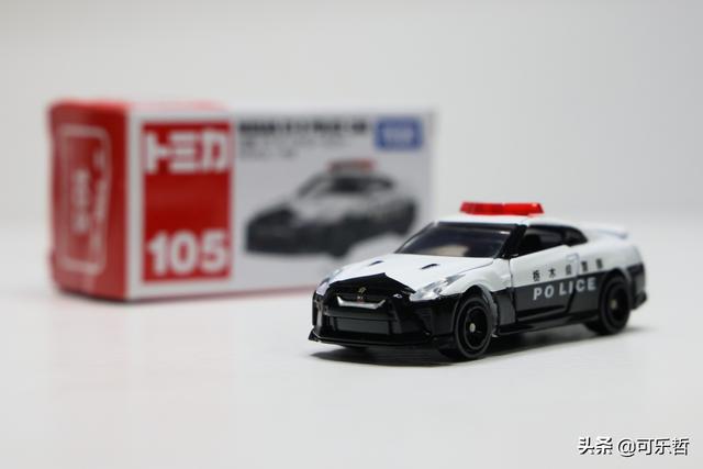 黑武士白色车型（多美卡红白盒系列）(3)