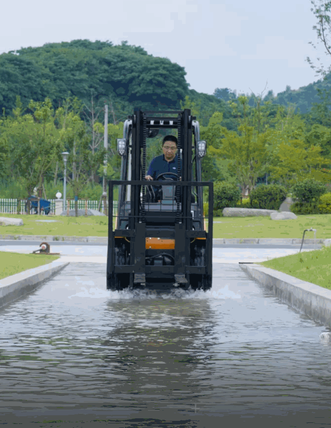 新款伸臂旋转叉车（全球首发杭叉XE）(5)