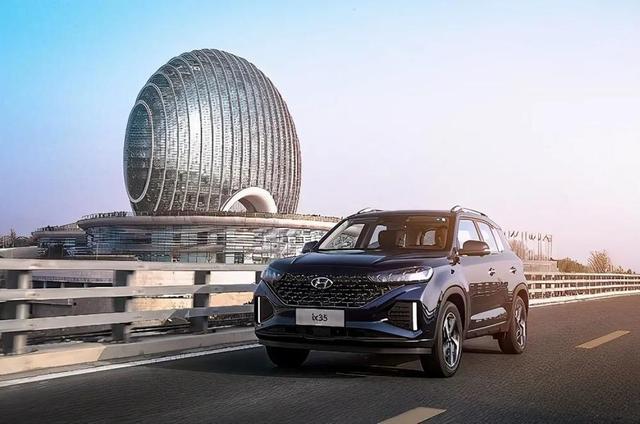 北京现代ix35新款2023落地价颜色(脱胎换骨车叔试驾北京现代全新ix35)(12)