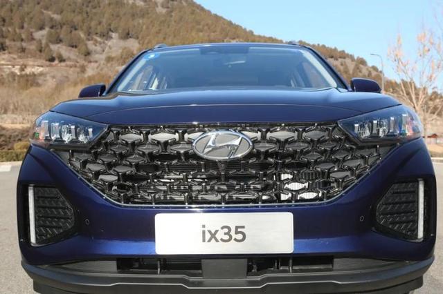 北京现代ix35新款2023落地价颜色(脱胎换骨车叔试驾北京现代全新ix35)(2)