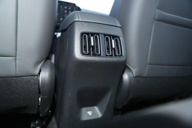 北京现代ix35新款2023落地价颜色(脱胎换骨车叔试驾北京现代全新ix35)(8)