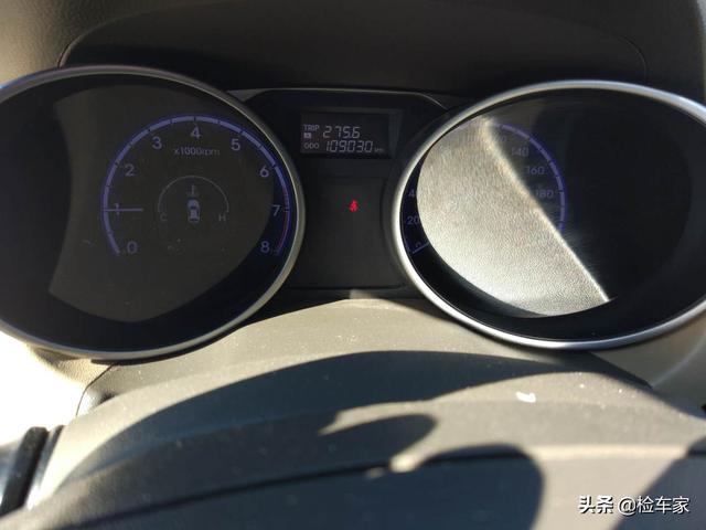 浙江新款北京现代ix35首付一万多（5万买台二手现代ix35值吗）(24)