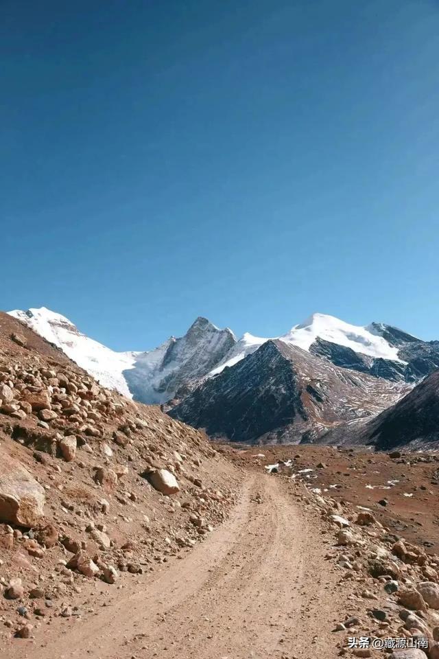 山南一日游最佳地方（山南这条小众又宝藏的雪山徒步线路）(14)