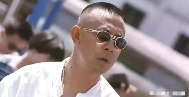 被低估的无厘头喜剧（实打实的黑色喜剧）(9)