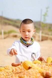 爸爸去哪儿第三季宝宝们现状（萌娃萌爸齐耍宝）(5)